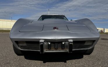 Chevrolet-Corvette-Stingray-1976-Coupe-19