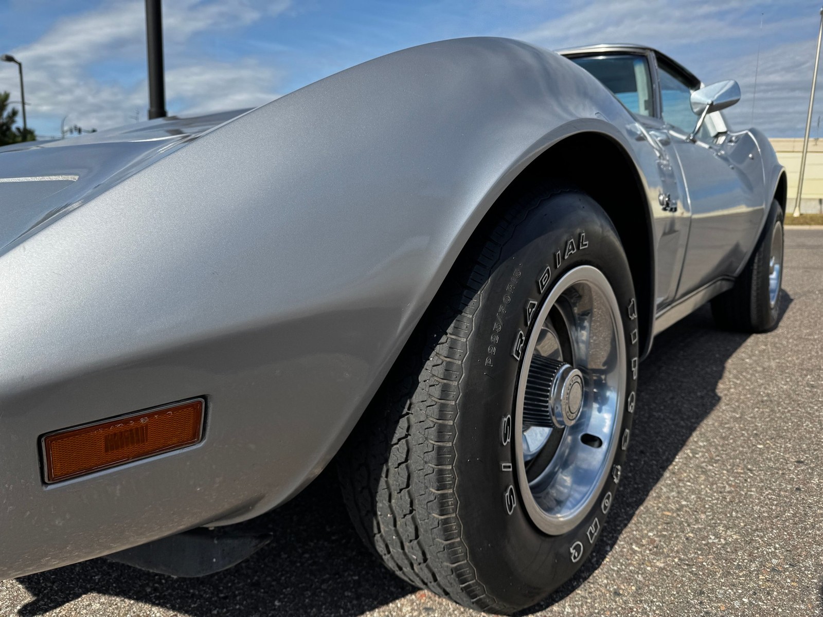 Chevrolet-Corvette-Stingray-1976-Coupe-22