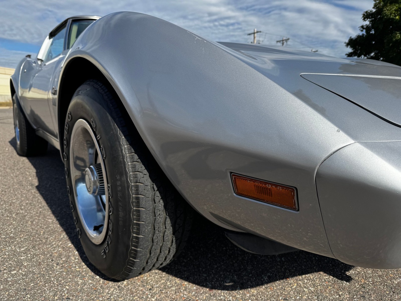 Chevrolet-Corvette-Stingray-1976-Coupe-26