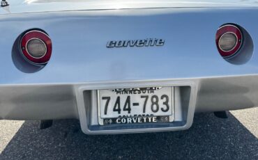 Chevrolet-Corvette-Stingray-1976-Coupe-38