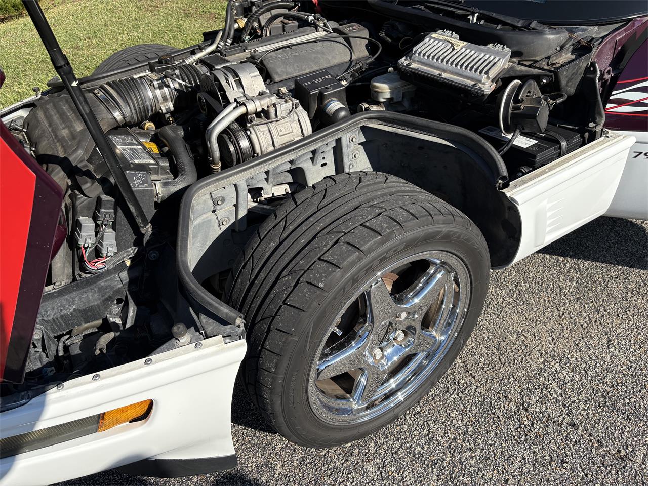 Chevrolet-Corvette-indy-500-pace-car-1995-Purple-and-white-Black-and-purple-11