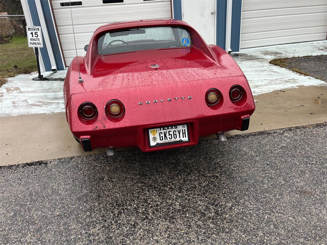 Chevrolet-Corvette-stingray-1975-RED-RED-AND-BLACK-10