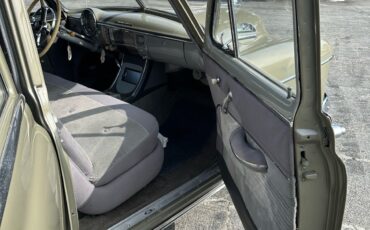 Chevrolet-Deluxe-1949-Sedan-16