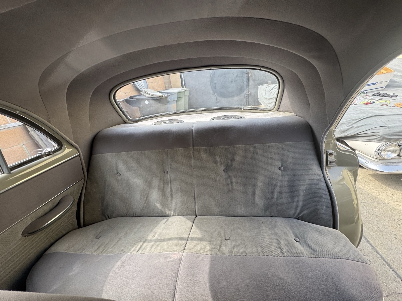 Chevrolet-Deluxe-1949-Sedan-19