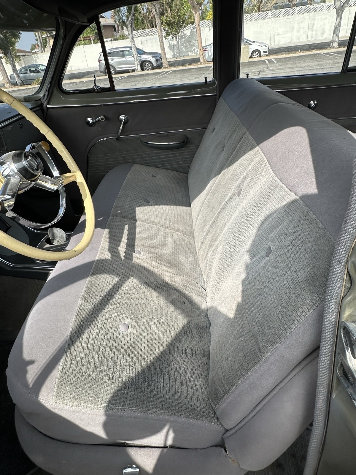 Chevrolet-Deluxe-1949-Sedan-23