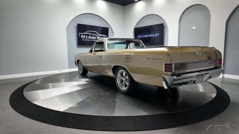 Chevrolet-El-Camino-1967-3