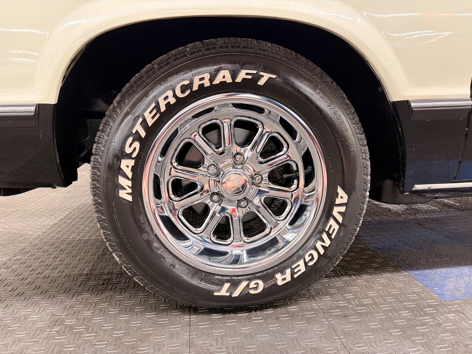 Chevrolet-El-Camino-1979-UNKNOWN-23