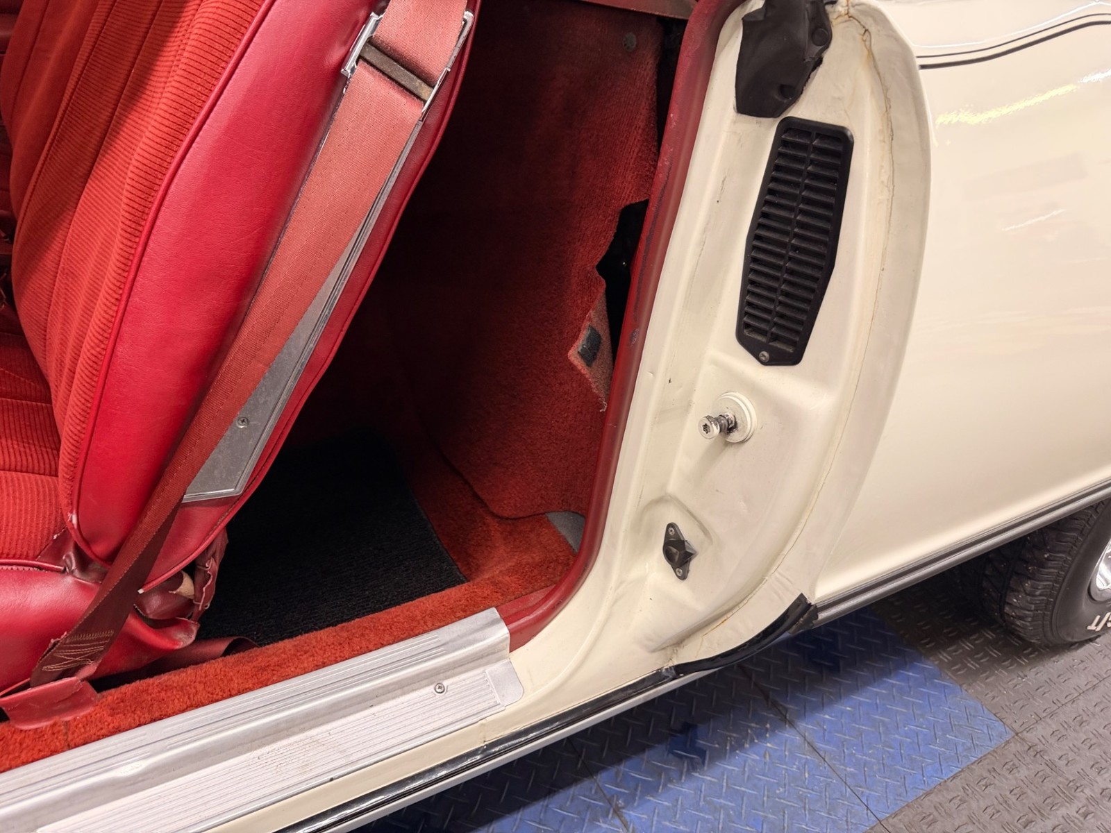 Chevrolet-El-Camino-1979-UNKNOWN-36