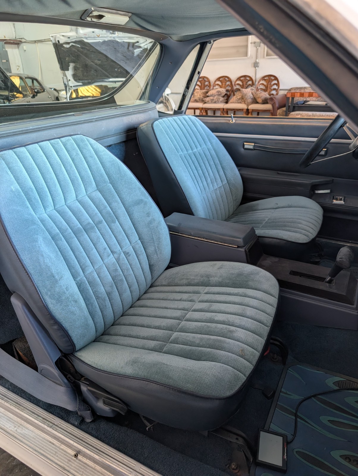 Chevrolet-El-Camino-1984-Standard-Cab-Pickup-10