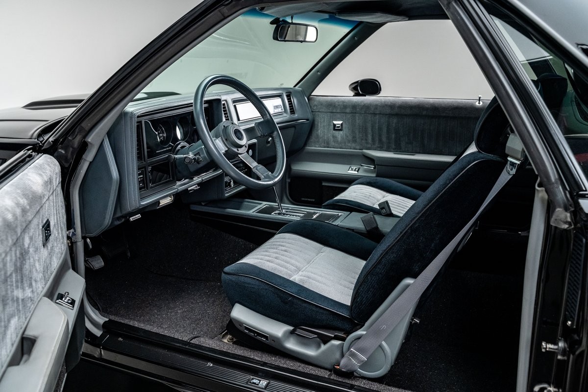 Chevrolet-El-Camino-1984-Standard-Cab-Pickup-2