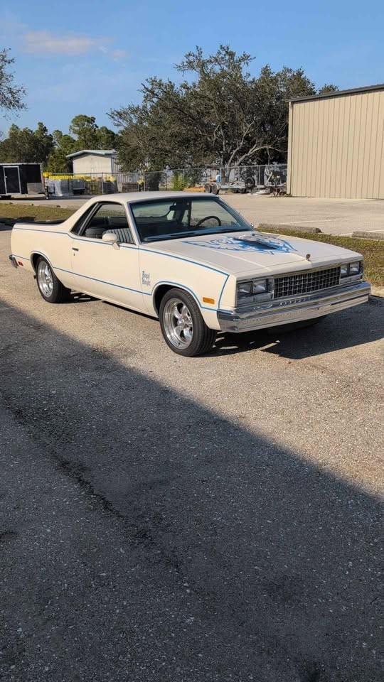 Chevrolet-El-Camino-1984-Standard-Cab-Pickup-22