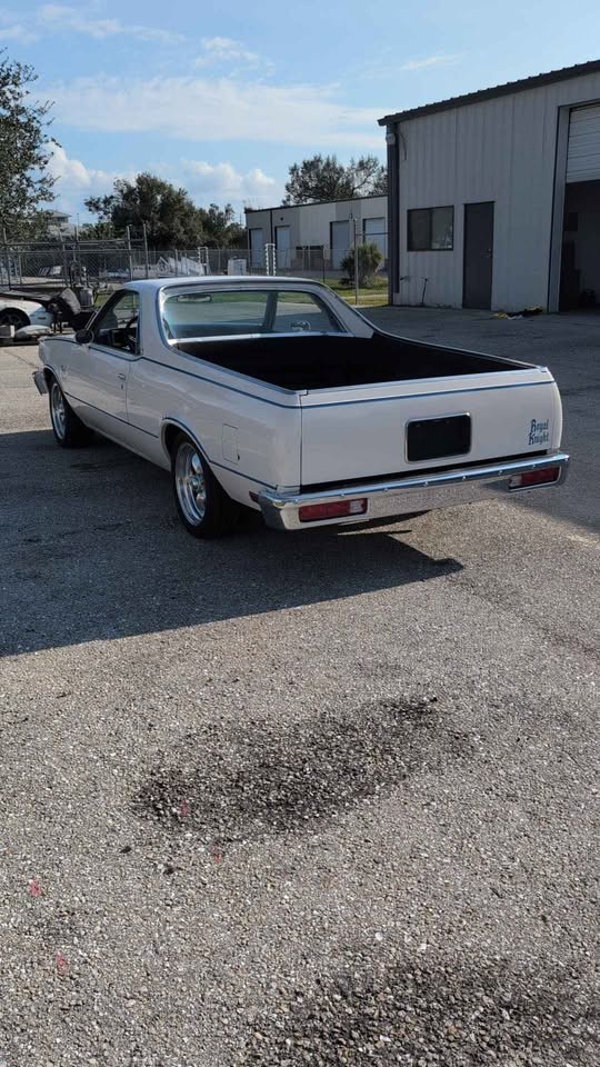 Chevrolet-El-Camino-1984-Standard-Cab-Pickup-25