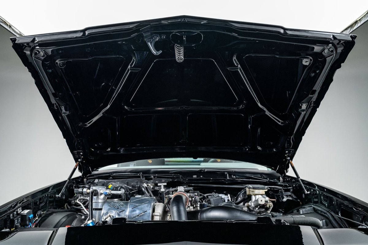 Chevrolet-El-Camino-1984-Standard-Cab-Pickup-35