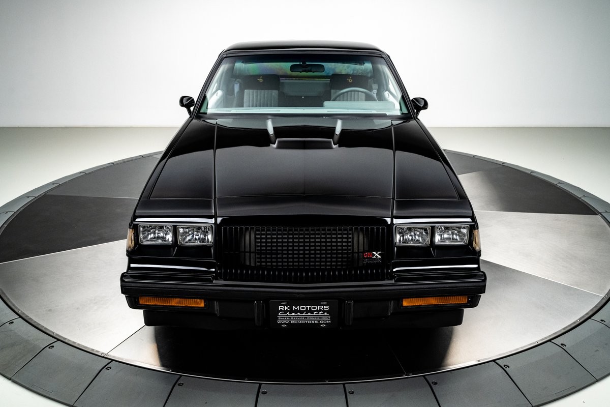 Chevrolet-El-Camino-1984-Standard-Cab-Pickup-8