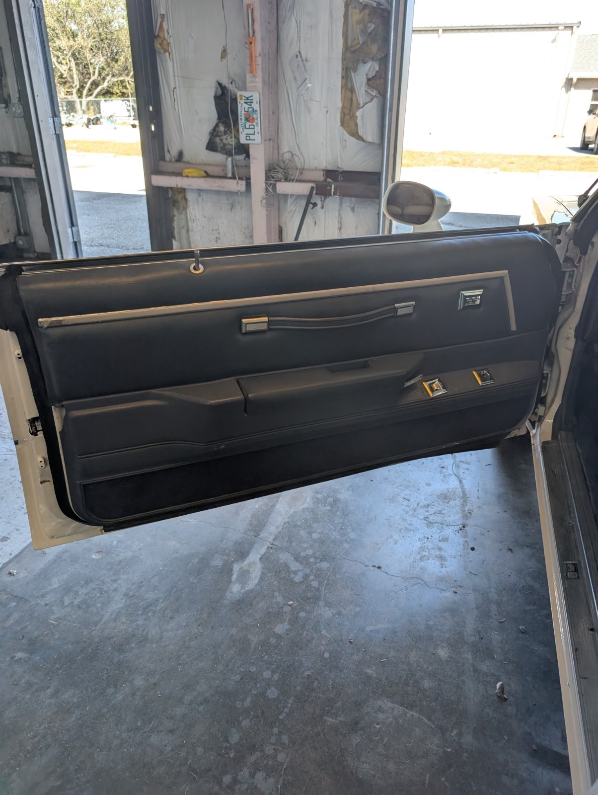 Chevrolet-El-Camino-1984-Standard-Cab-Pickup-9