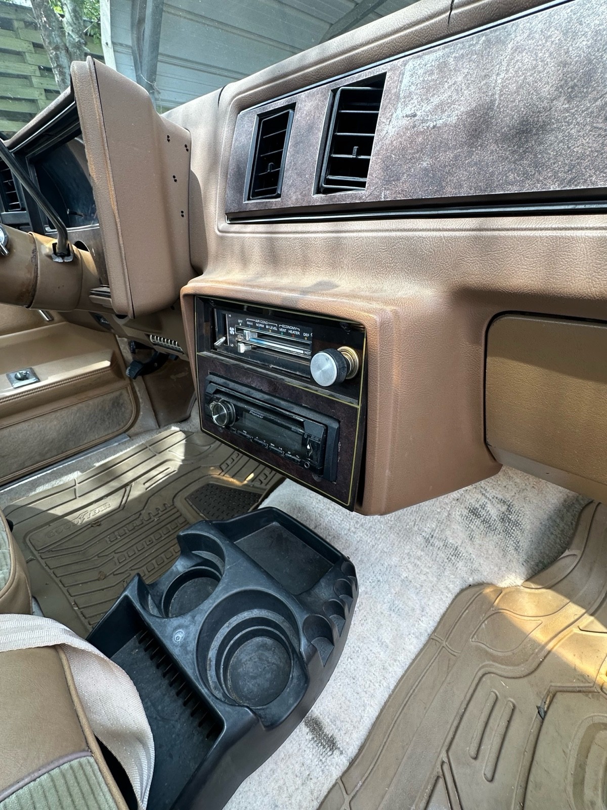 Chevrolet-El-Camino-1985-11