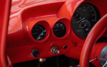 Chevrolet-El-Camino-Custom-1960-32