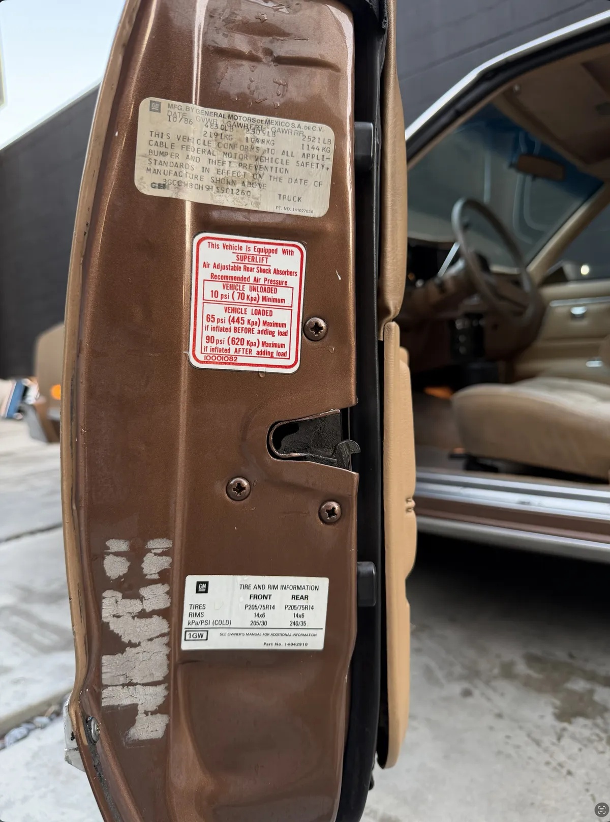 Chevrolet-El-camino-1987-Brown-Brown-3