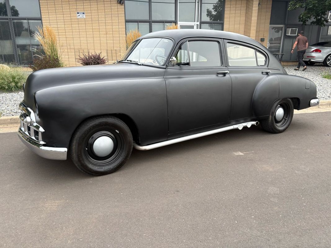Chevrolet-FLEETLINE-DELUX-1949-14