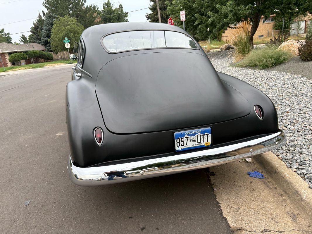 Chevrolet-FLEETLINE-DELUX-1949-21