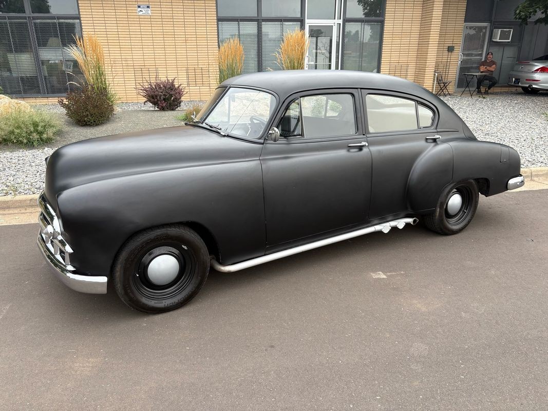 Chevrolet-FLEETLINE-DELUX-1949-22