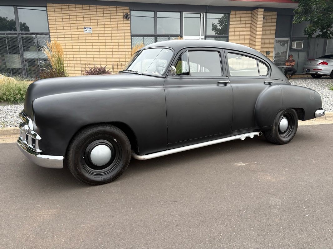 Chevrolet-FLEETLINE-DELUX-1949-24