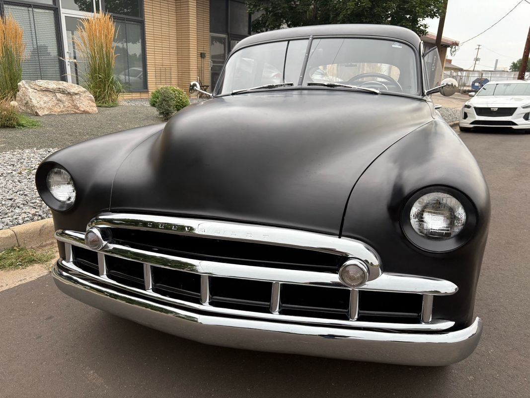 Chevrolet-FLEETLINE-DELUX-1949-26