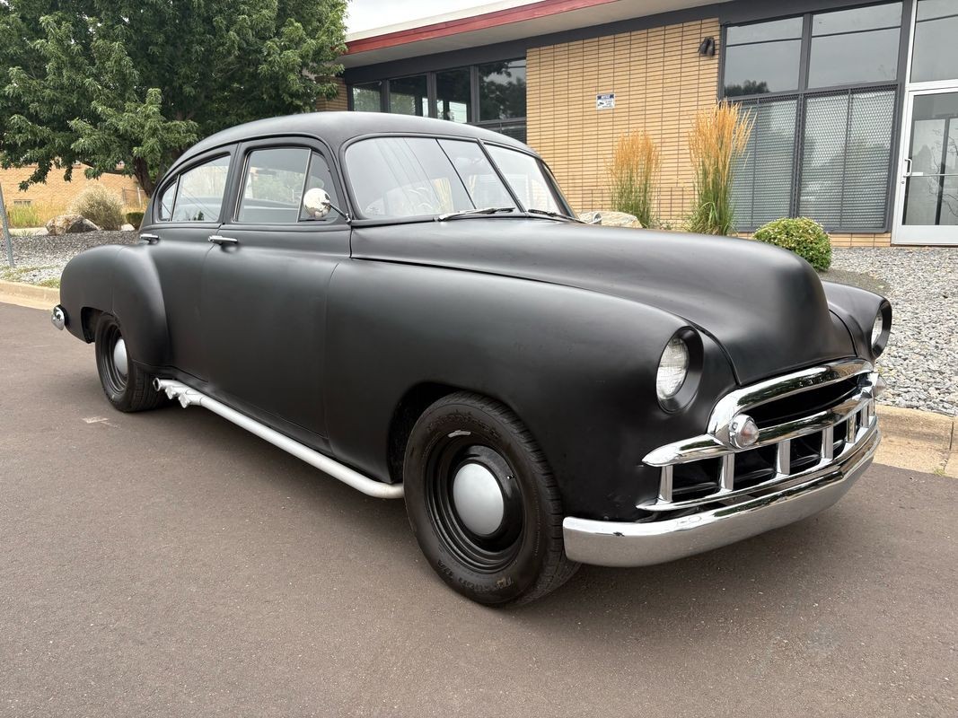 Chevrolet-FLEETLINE-DELUX-1949-34