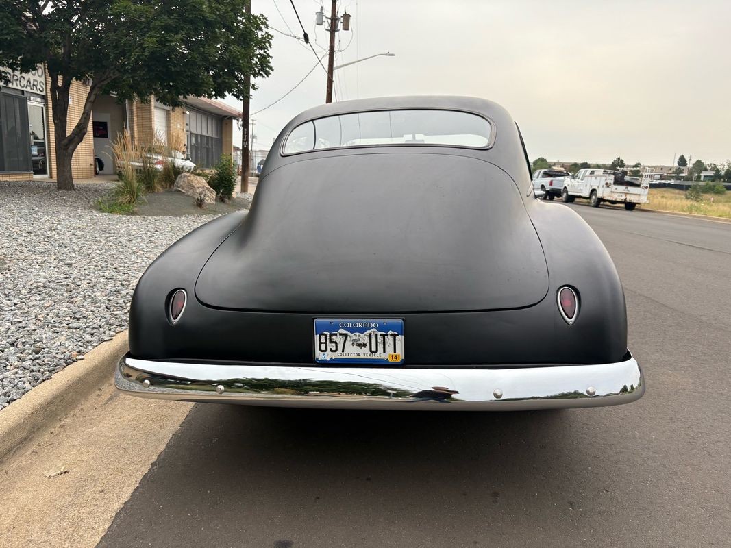 Chevrolet-FLEETLINE-DELUX-1949-35