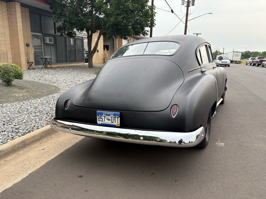 Chevrolet-FLEETLINE-DELUX-1949-36