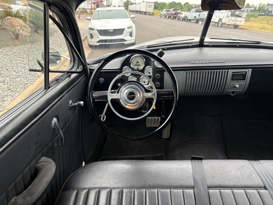 Chevrolet-FLEETLINE-DELUX-1949-8