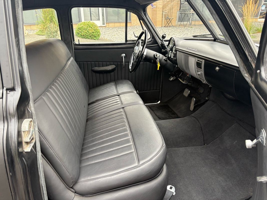 Chevrolet-FLEETLINE-DELUX-1949-9