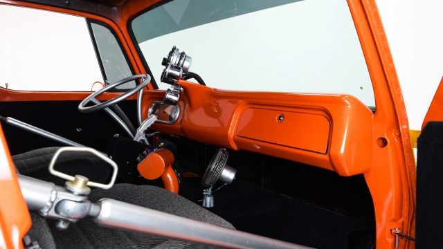 Chevrolet-G20-1968-12