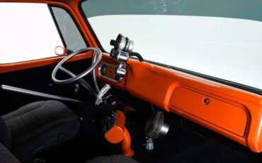 Chevrolet-G20-1968-13