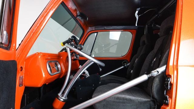 Chevrolet-G20-1968-16