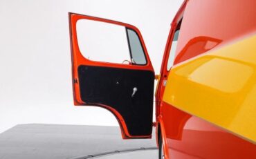 Chevrolet-G20-1968-17