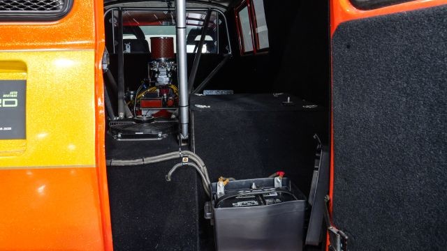 Chevrolet-G20-1968-23