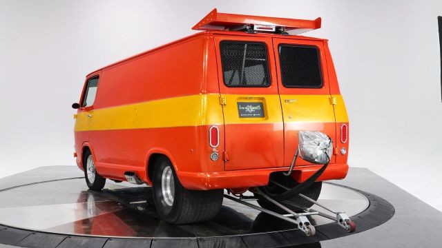 Chevrolet-G20-1968-3