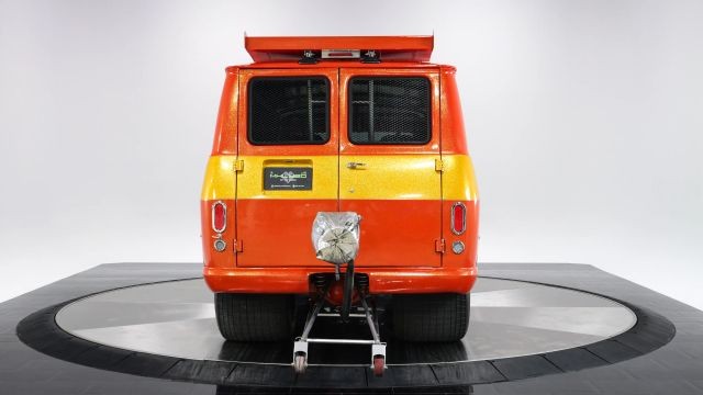 Chevrolet-G20-1968-4