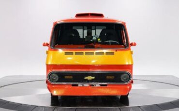 Chevrolet-G20-1968-9