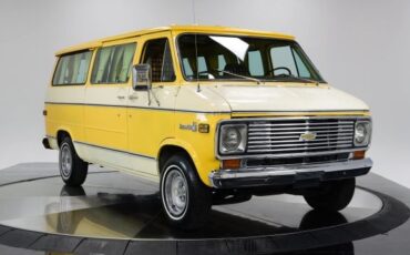 Chevrolet-G20-1977-10