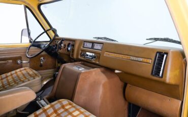 Chevrolet-G20-1977-27