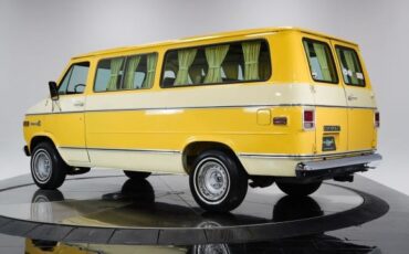 Chevrolet-G20-1977-3