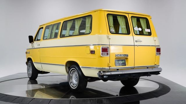 Chevrolet-G20-1977-4