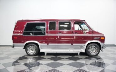 Chevrolet-G20-1990-Garnet-Red-Metallic-Med-Dark-Gray-1