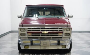 Chevrolet-G20-1990-Garnet-Red-Metallic-Med-Dark-Gray-21