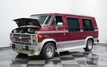 Chevrolet-G20-1990-Garnet-Red-Metallic-Med-Dark-Gray-31