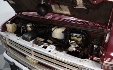 Chevrolet-G20-1990-Garnet-Red-Metallic-Med-Dark-Gray-32