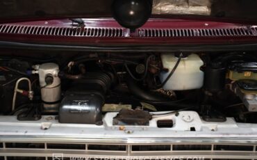 Chevrolet-G20-1990-Garnet-Red-Metallic-Med-Dark-Gray-34