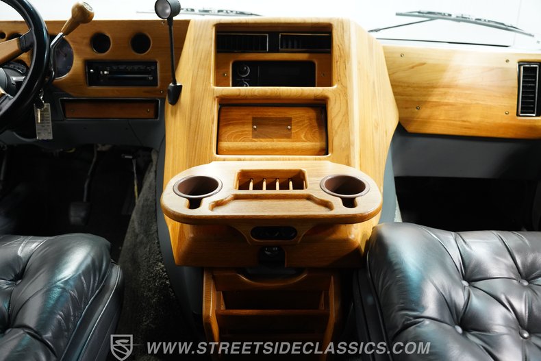 Chevrolet-G20-1990-Garnet-Red-Metallic-Med-Dark-Gray-43